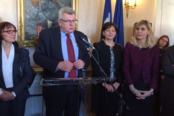 Christian Eckert à la sous-préfecture de Saint-Julien-en-Genevois, en Haute-Savoie, le 22 janvier 2016.