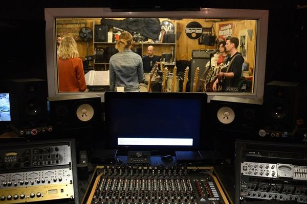 Dernière répétition en studio avant le concert du 7 mai.