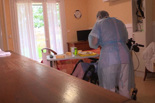 C'est au moment des repas que le manque de personnel se fait le plus cruellement sentir dans l'Ehpad de Secondigny.