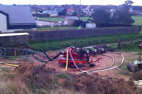 Les pompes déployées par les pompiers