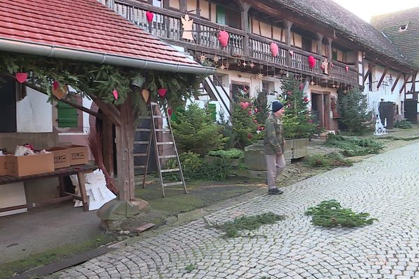 A Quatzenheim, les fermes se font belles. Le marché de Noël a lieu samedi 14 décembre 2019.