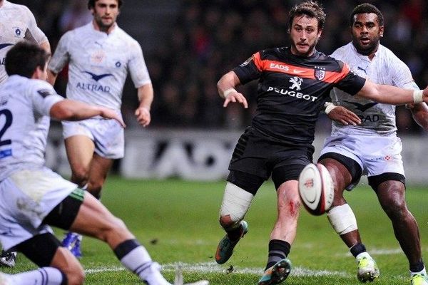 Retour gagnant pour Maxime Médard qui signe le premier essai du Stade Toulousain