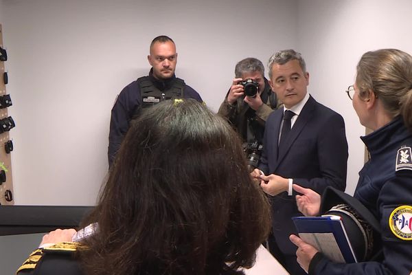 Le ministre del'Intérieur Gérald Darmanin au Centre de rétention administrative d’Olivet (Loiret) - 6 mai 2024