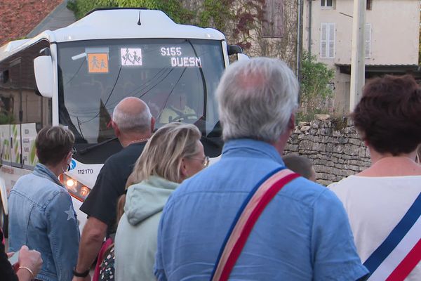 Les élus, en compagnie de Hubert Brigand, avaient fait savoir leur mécontentement lors de la rentrée scolaire.