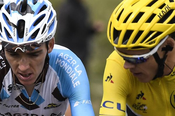 Le Galibier a sorti du podium du Tour de France l'Italien Fabio Aru, la victime de la 17e étape enflammée par Romain Bardet mais sans dégâts pour le maillot jaune de Chris Froome, mercredi, à Serre-Chevalier. jeudi 20 juillet, pour la dernière étape de montagne, l'Auvergnat Bardet  a encore une dernière carte à jouer dans l'Izoard s'il veut conserver un espoir de victoire.

