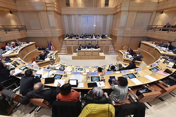 Montpellier - une séance de la commission permanente du conseil régional LRMP - mars 2016.