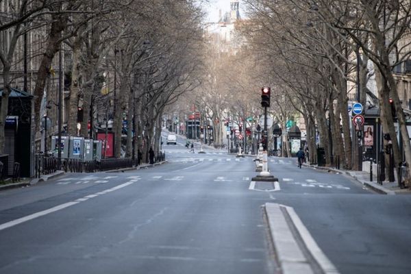 Malgré une circulation quasiment à l'arrêt, la pollution n'est toujours pas à zéro.