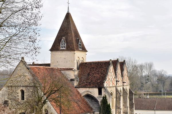 L'église Saint-Pierre de Jaux