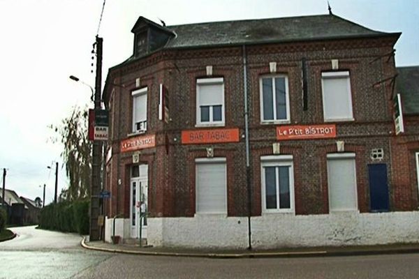 Le bar tabac du village de Surtauville dans l'Eure