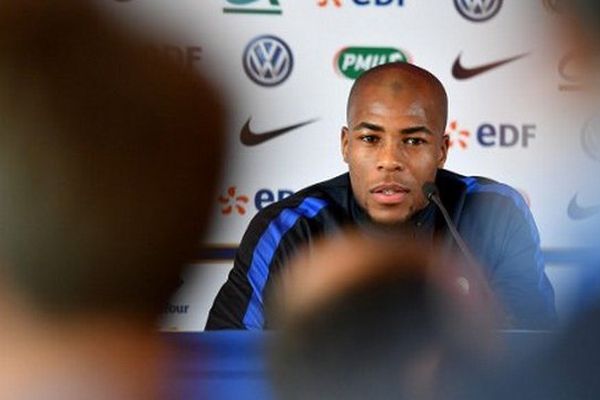 Le défenseur lillois Djibril Sidibé, 23 ans, a signé un contrat de 5 ans avec Monaco.