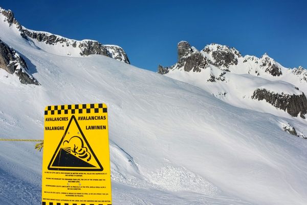 ILLUSTRATION d'alerte avalanche