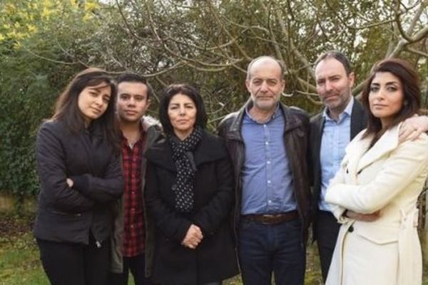 Stephan Pélissier en compagnie de son épouse et de sa belle famille syrienne