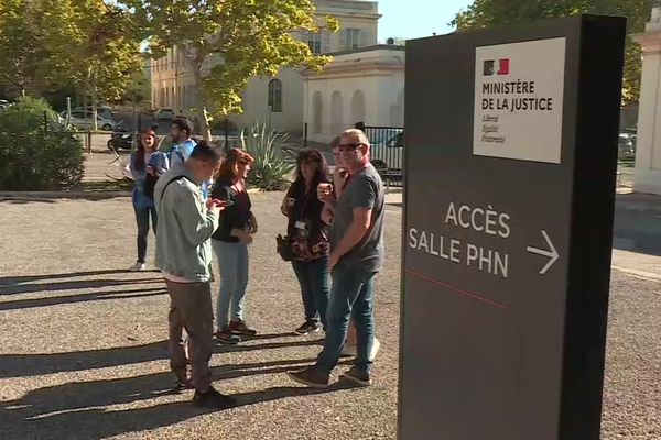 L'heure des réquisitions et de la plaidoirie de la défense au tribunal correctionnel de Marseille après près de 3 semaines d'audience.