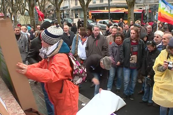 200 manifestants mobilisés à Béziers pour dénoncer un colloque intitulé "Désislamiser l'Europe" - 4 mars 2016