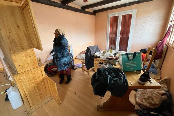 Une propriétaire retrouve son bien après 5 mois d'occupation par des squatteurs à Briançon, le 13 décembre 2023.