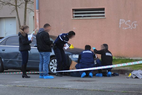 Le meurtre a eu lieu au pied d'un immeuble de l'Isle-Jourdain