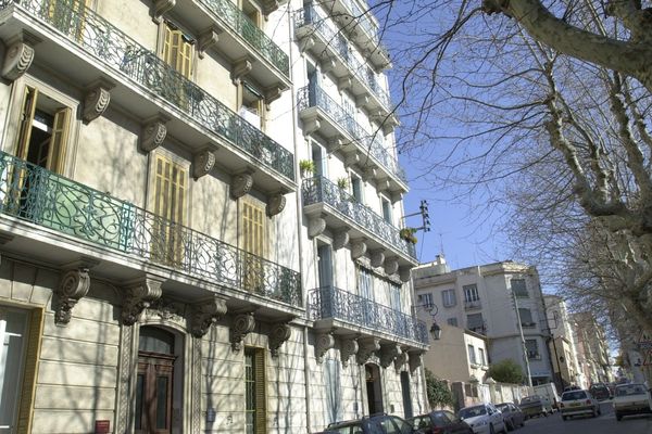 Qui veut vivre au bord de la mer, avec du soleil et des petits loyers ? 