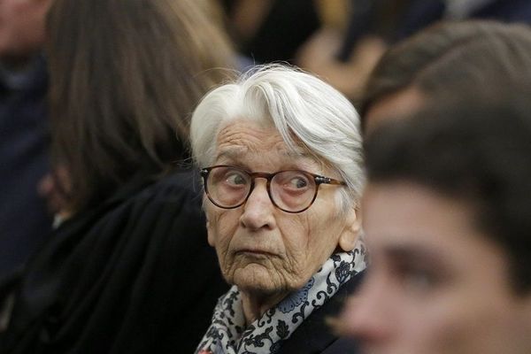 Procès Barbarin au tribunal correctionnel de Lyon - Régine Maire, avant l'audience du tribunal correctionnel de Lyon pour l'affaire Barbarin. (janvier 2019)