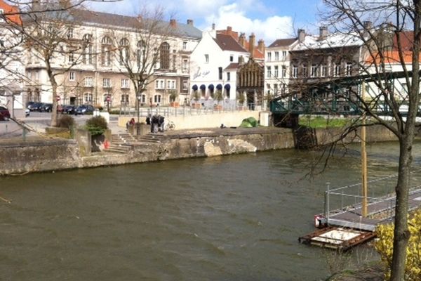 Les faits ont eu lieu quai Aux bois à Dunkerque. 