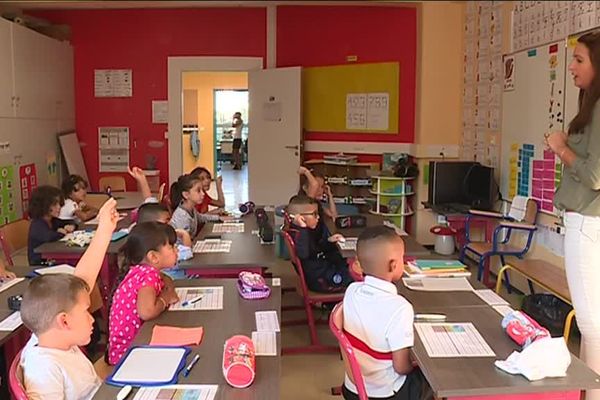 Après les CP, au tour des CE1 d'être dédoublés dans les Réseaux d’Education Prioritaire.