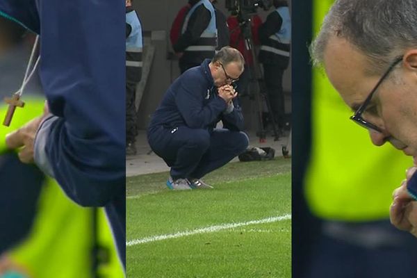 Bielsa en "prière" pendant la séance de tirs au but