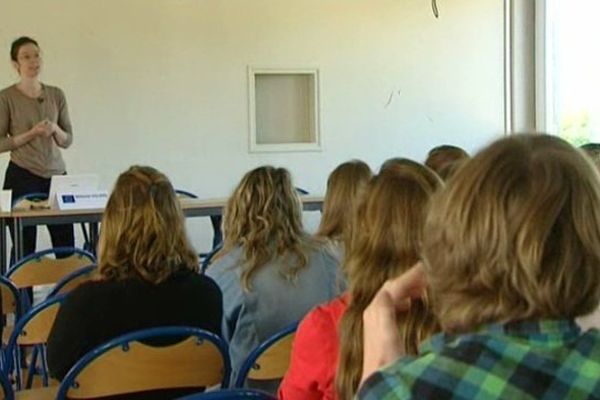 L''action "Retour à l'école" est une initiative de la Commission européenne lancée en 2007 et introduite en France en avril 2014