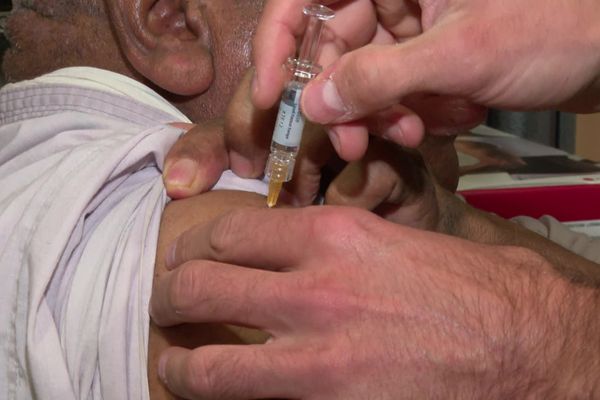 La campagne de vaccination contre la grippe a lieu du 17 octobre 2023 au 31 janvier 2024.