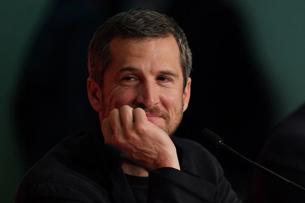 Le réalisateur Guillaume Canet, en tournage dans le Puy-de-Dôme pour le nouvel opus de la saga Astérix et Obélix, s'est à nouveau moqué de la météo dans une vidéo sur Instagram.