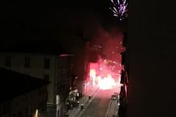 Une rue de Villeurbanne dans la nuit du 13 juillet photographiée par une internaute