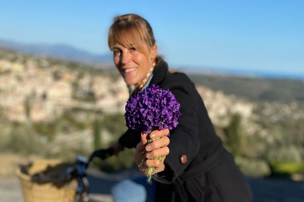 Nathalie Simon vous emmène à la découverte de Tourrettes-sur-Loup dans Chroniques Méditerranéennes