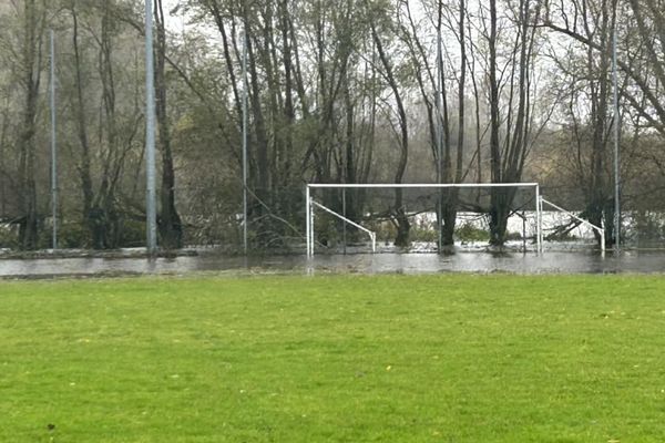 Le terrain de football de l'US Marais de Guines