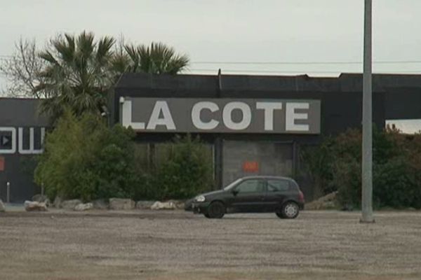 La rixe a eu lieu sur le parking de cette discothèque-restaurant, samedi matin.