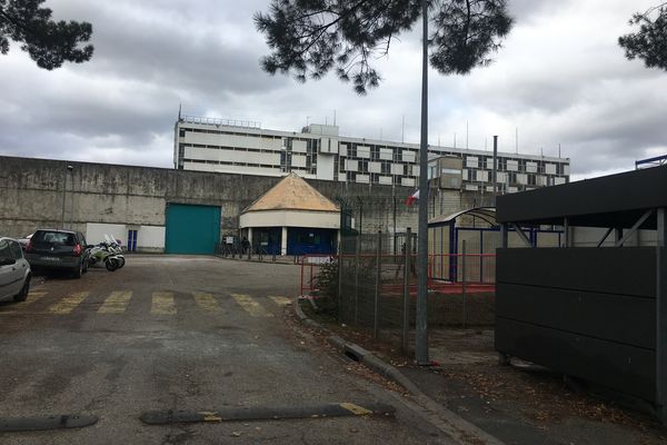 Le centre pénitentiaire de Gradignan près de Bordeaux. Nouvelle évasion d'une structure d'accompagnement vers la sortie.