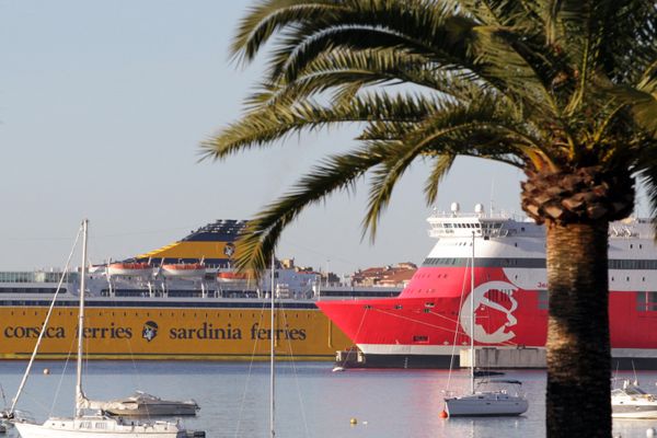 La Corsica Ferries se retire de la course à la DSP 2023 - 2030.