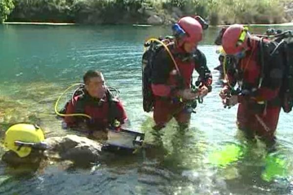 Une douzaine de pompiers plongeurs a été formée lors de cette session spéléo. Dans la région ils sont une cinquantaine à pouvoir intervenir en milieu aquatique hostile.