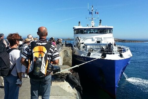 Le Fromveur II a pu rejoindre le quai.