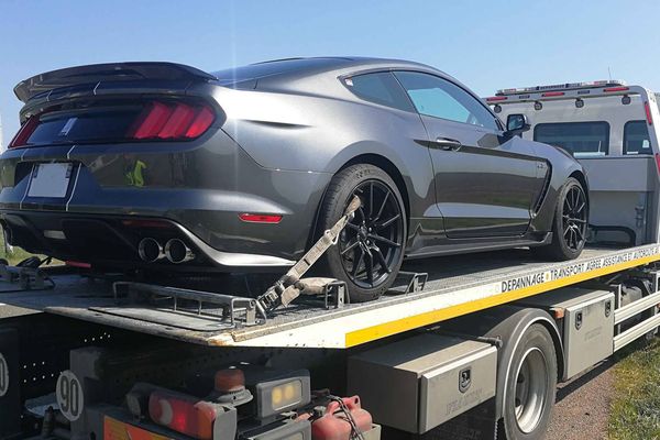 La mustang du chauffard a été saisie et son permis retiré. 