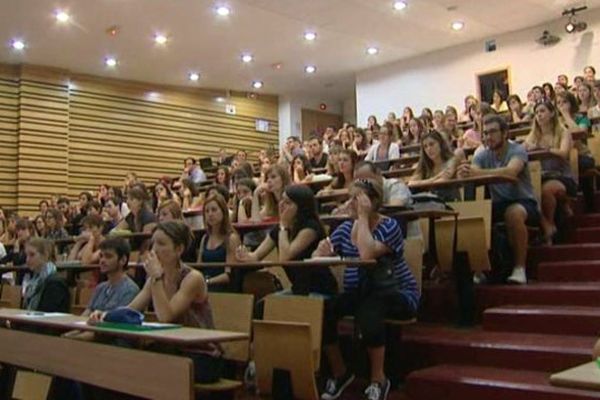 Lundi matin, près de 200 étudiants en première année de master ont fait leur rentrée à l'école des professeurs des écoles à Chamalières.