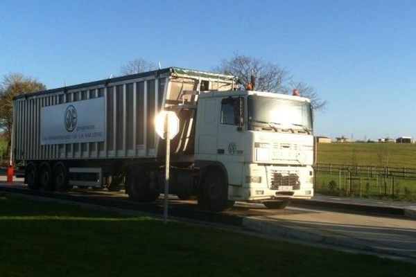 Les premiers camions sont arrivés sur la plateforme GDE de Nonant-le-Pin