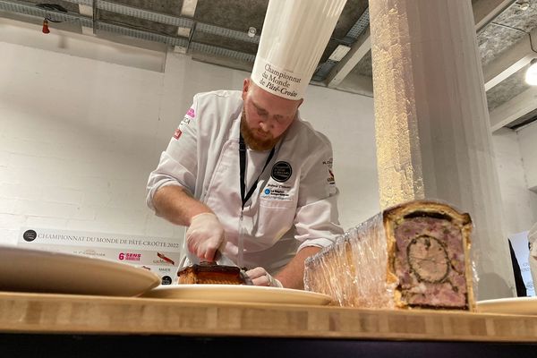 13e Championnat du monde de pâté-croûte, le Lyonnais Jérémie Crauser est vice-champion. 5/12/22