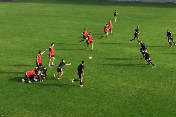 Les brivistes à l'entraînement ce vendredi 6 novembre avant de recevoir Bègles-Bordeaux demain