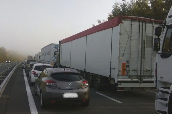 Bouchons sur l'A20 ce mercredi 21 octobre 2015, suite à une grave collision à hauteur de Saint-Ybard.