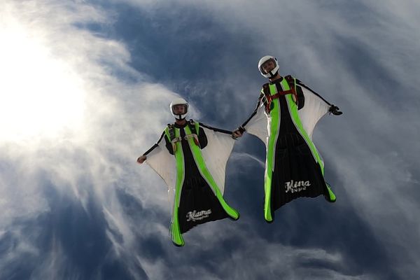 Les compétiteurs s'élancent à près de 3800 mètres d'altitude.