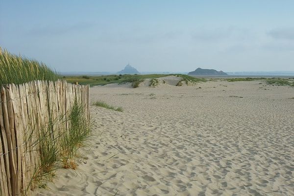 Un ciel très clair ce SAMEDI à Genêts dans le Sud-Manche.