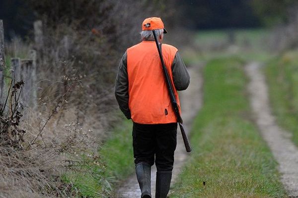 Les fédérations de chasse dénoncent une exagération. 