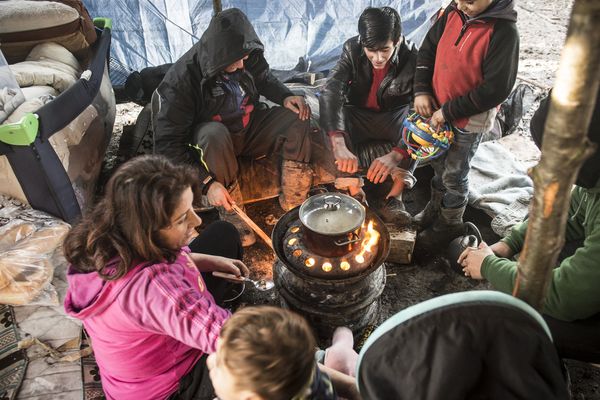 Les migrants vivent dans des conditions déplorables dans le camp de Grande-Synthe