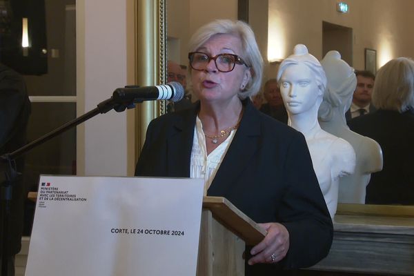 Catherine Vautrin lors d'un discours à Corte, devant les élus de Haute-Corse, le 24 octobre 2024.