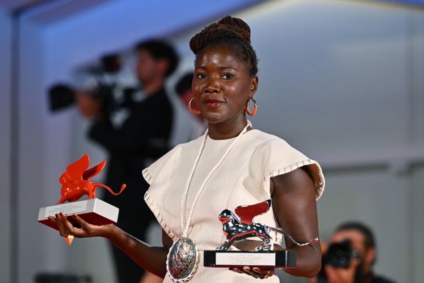 La réalisatrice française Alice Diop remporte deux prix à la Mostra de Venise pour son film "Saint-Omer". Venise, Italie - 10 septembre 2022.