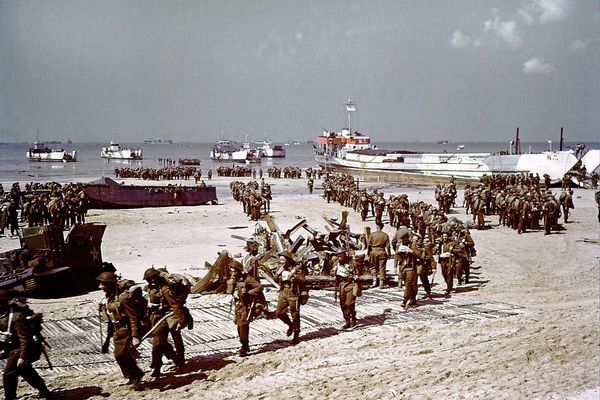 Événement historique de la région, le Débarquement de Normandie fête cette année ses 80 ans. L'historien caennais Claude Quétel explique les points clés du D-Day.