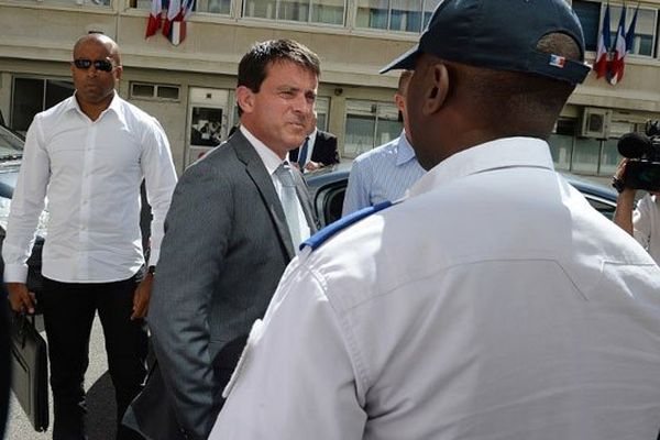 Manuel Valls en visite à Marseille le 14 août dernier